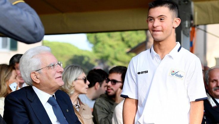 Il sogno di Valerio, eroe down promosso poliziotto ad honorem