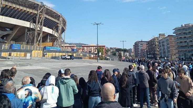 Porte aperte al “Maradona” per il Fai, grande successo. Manfredi: “Rendere l’esperienza permanente”