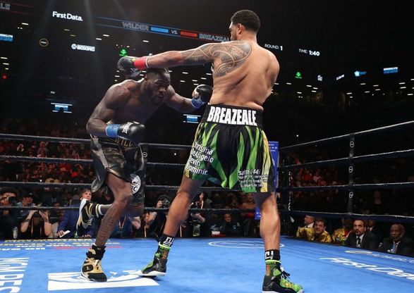 Boxe, mondiale massimi Wbc: Wilder si conferma campione. La sequenza del terrificante ko inflitto a Breazeale