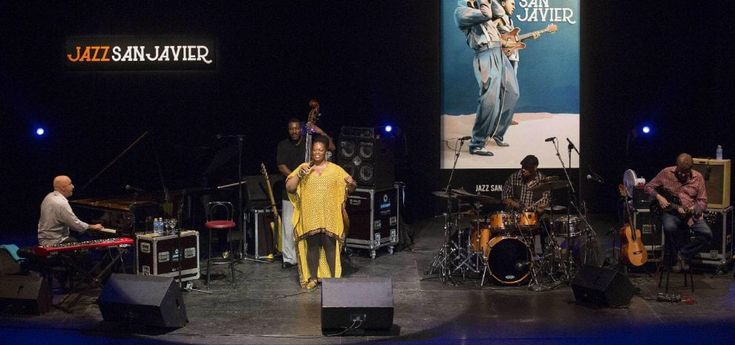 Diane Reeves e Omara Portuondo, due signore della musica in Italia