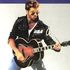 George Michael, asta con polemica: venduta la chitarra di “Faith” che cambiò la storia dell’artista