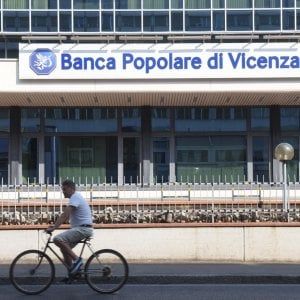 Banche venete, via libera del cdm al decreto. A Intesa oltre 5 miliardi