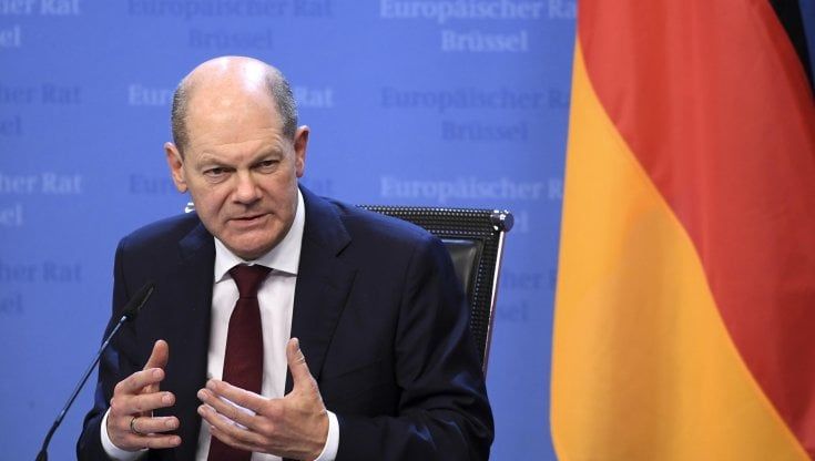Germania, Scholz a Roma con Draghi: "I nostri due Paesi parleranno una sola voce" 