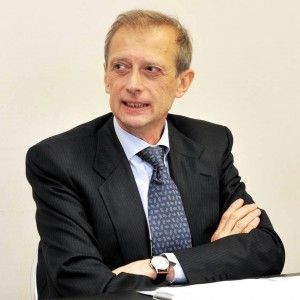 Fassino: "Noi primi cittadini non possiamo gestire tutto, giusto privatizzare alcuni servizi"