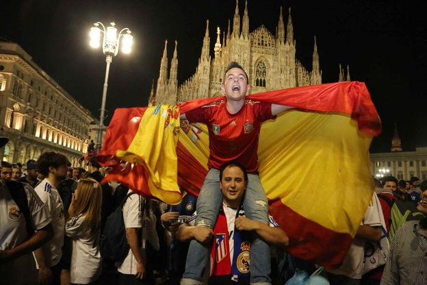Champions, la festa dei tifosi del Real a Milano