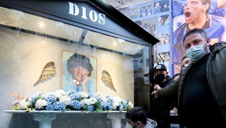 Morte Maradona: altri 3 indagati per omicidio colposo