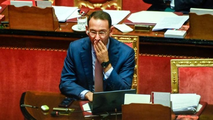 Caos in Cdm, rinviata la nomina del presidente della Consob. Palazzo Chigi indica Freni, no di FI