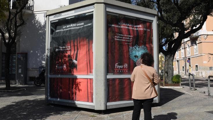 L’edicola trasformata in un teatro