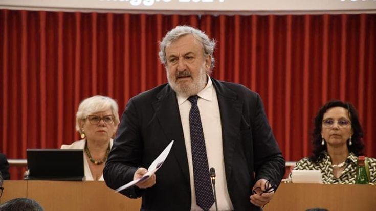 Bari, il caso di Emiliano e gli appalti in Regione assegnati alla ditta dei fratelli