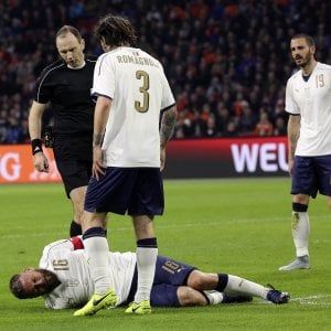 Roma, sospiro di sollievo per De Rossi: niente lesioni, ci sarà nel derby