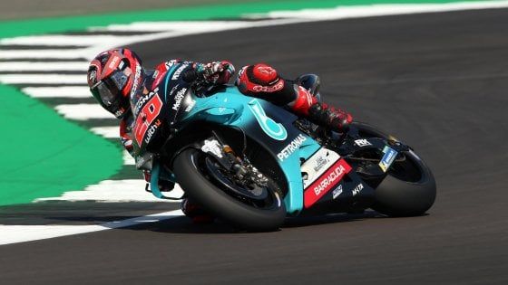 Moto Gp, Silverstone: terze libere, volano Quartararo e Valentino. In difficoltà Dovizioso