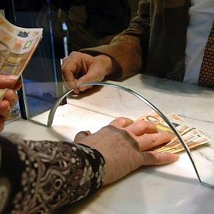 Abi: la crisi continua, le sofferenze salgono a 177 mld