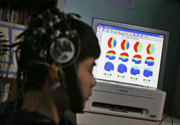 I boot camp cinesi per curare la dipendenza da internet