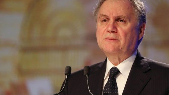 Banca d'Italia: "Forti tensioni per incertezza politica, crescita rallenta nel terzo trimestre"