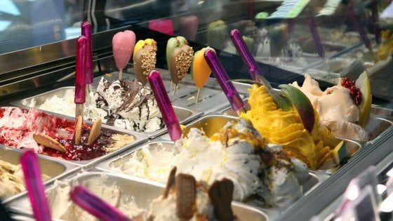 Gelato, sempre più "senza" ma sempre di più. E tanta frutta esotica