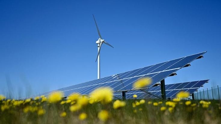 Ember: rinnovabili al 44% del mix energetico europeo