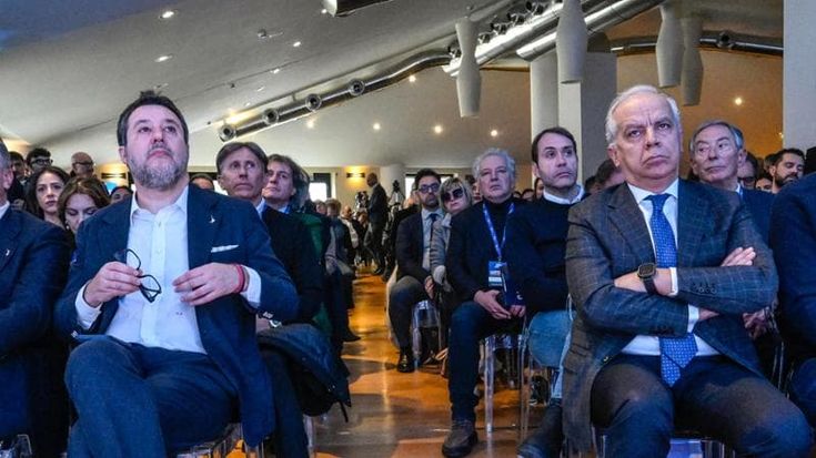 Salvini e il neonazi Robinson: “Libero di vedere chi voglio”. E mette in guardia Vannacci