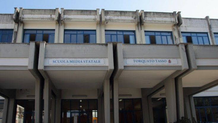 Covid nelle scuole, chiusi tre istituti tra Pompei e Sorrento