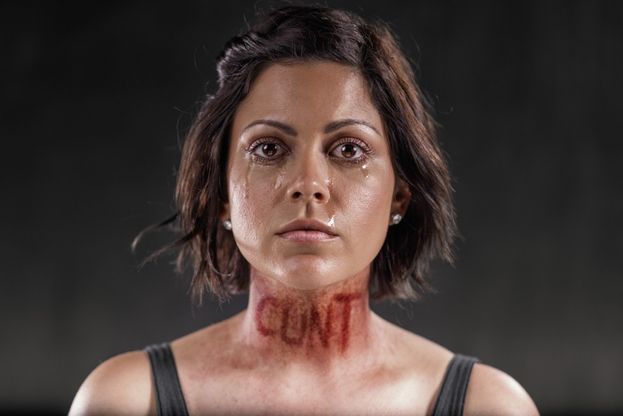 L'offesa &egrave; come un marchio, il make-up contro gli insulti