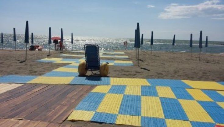 Spiagge, queste sconosciute ai disabili: in Liguria nove su dieci non accessibili