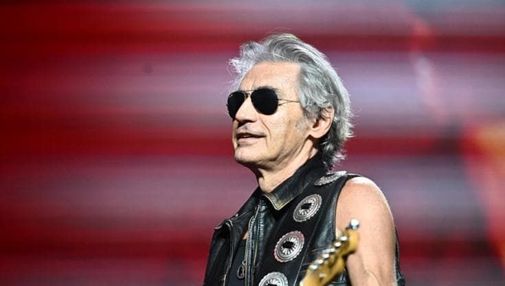 Ligabue festeggia a Messina il compleanno di “Certe notti”
