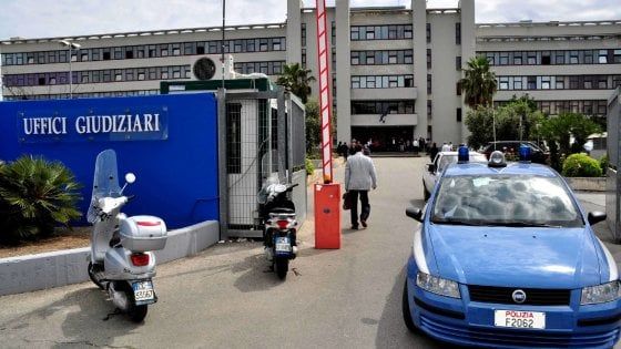 Bari, abusò di un 14enne e fu condannato a 4 anni: 73enne arrestato in Inghilterra 