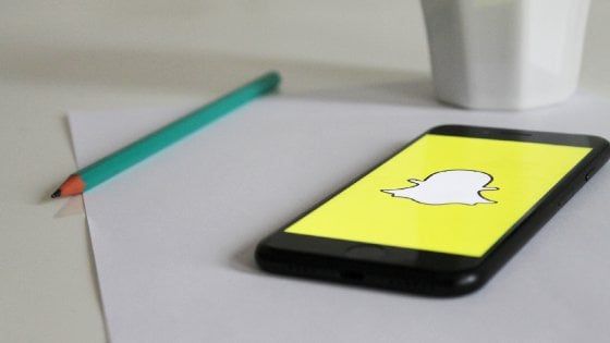 Snapchat, nuovo design e regole anti bufale