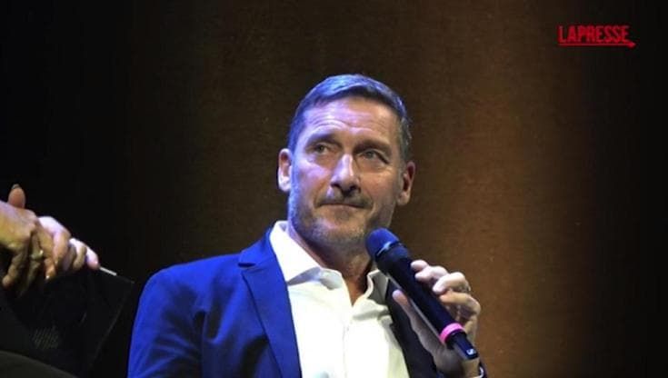 L'Odissea del Capitano nel nuovo libro di Totti: "Il giorno del ritiro è come se fossi morto"