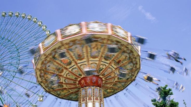 L’anno d’oro dei parchi divertimento italiani: nel 2023 quasi venti milioni di turisti