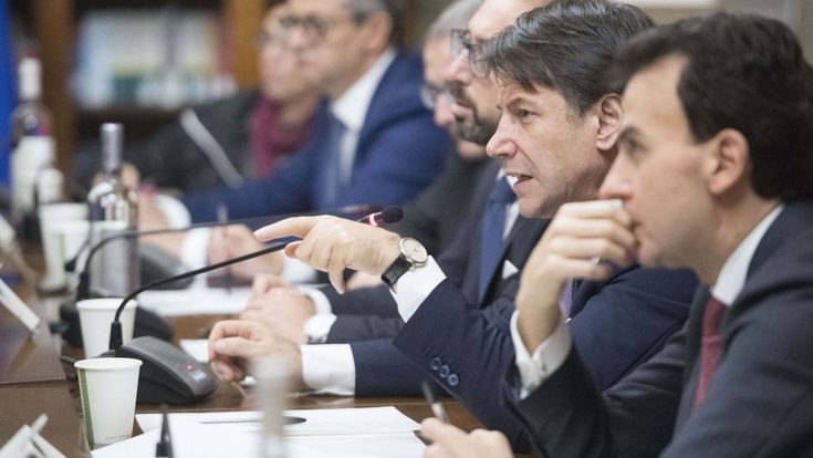 Ultimo avviso al governo: se ci sei, batti un colpo