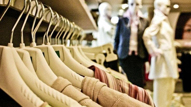Garanzia oltre i due anni, arriva la nuova etichetta europea: cosa protegge e come funziona
