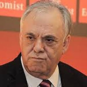 Draghi "scarica" Varoufakis. Domani vertice con Dragasakis