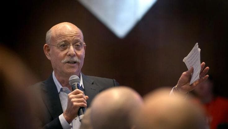 Jeremy Rifkin: “Stiamo assistendo all’inizio della fine di una vecchia visione del mondo”