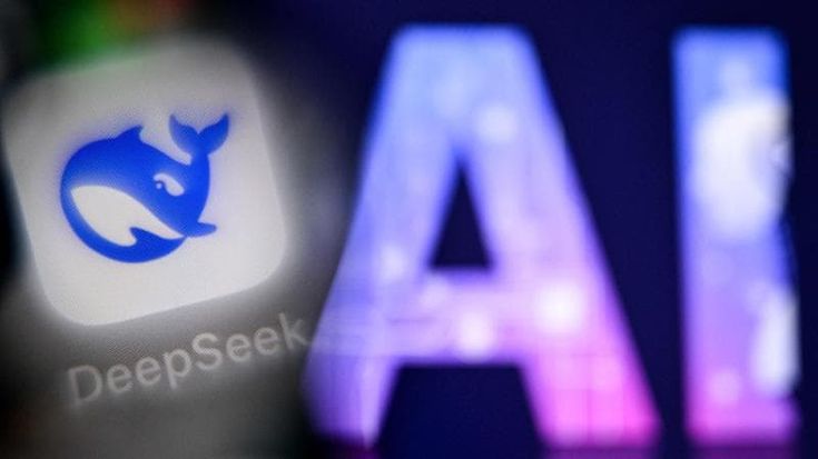 La Cina accelera sull’IA nella corsa con gli Usa: nuovo modello DeepSeek con chip Huawei