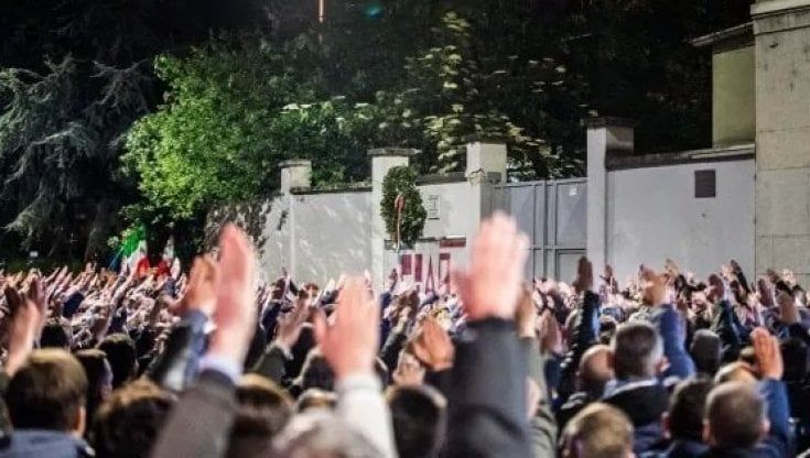 Corteo per Ramelli, "In milleduecento per il saluto romano è tentativo di proselitismo per il partito fascista"