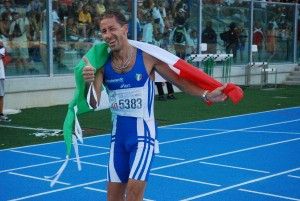Longo, sprinter da record a 48 anni: "Miglioro col passare degli anni"