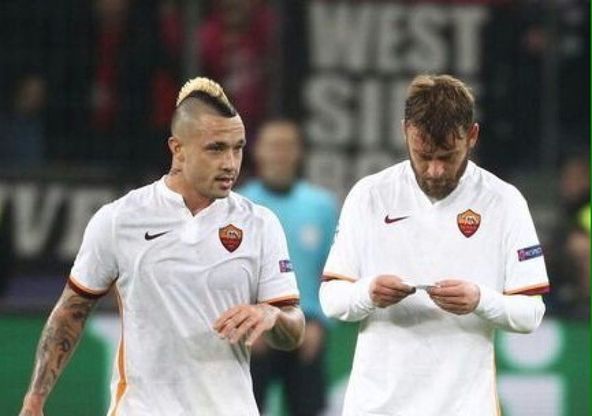 Leverkusen-Roma: il 'pizzino' di Garcia a De Rossi, ma poi arriva il 4-4