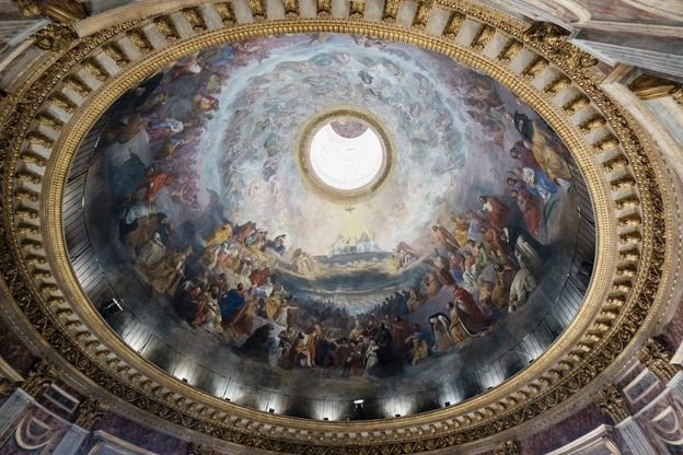 Splende un nuovo gioiello nel centro di Torino: rinasce la chiesa della Santissima Trinità