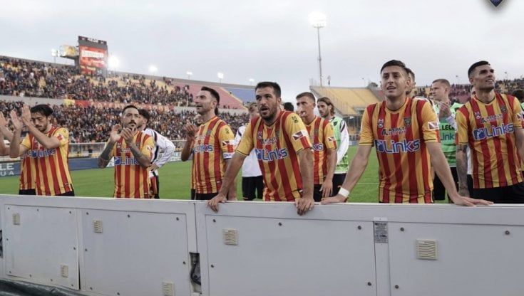 Serie B, Parma travolto a Lecce: Buffon ne prende 4 in un tempo. Il Pisa perde partita e vetta