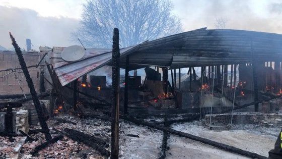 Bari, incendiato all'alba il Ranch di Bitritto: locale e cucine distrutti dalle fiamme