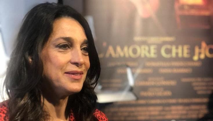 Donatella Finocchiaro: “Non basta dire no agli uomini, anch’io ho subito violenze”
