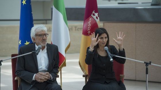 Natale di Roma, premiato Gigi Proietti in Campidoglio. "Più teatri e meno buche"