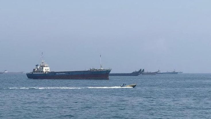 Cinque paesi e 12 navi per sminare lo stretto di Hormuz, sei mesi per le bonifiche