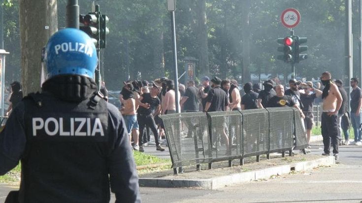 Il codice etico degli ultrà, “Solidarietà tra avversari se il nemico porta la divisa”