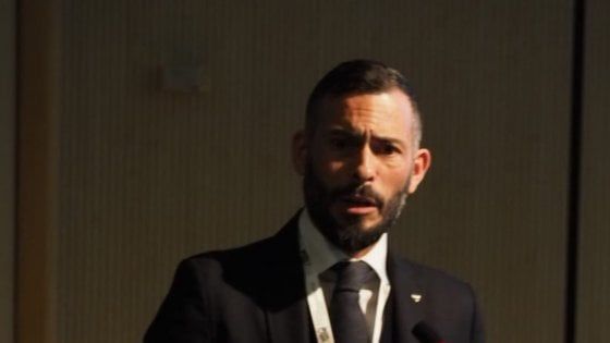 Le imprese della logistica a Conte: "Rebus dei permessi e controlli infiniti. Senza semplificazione della burocrazia l'Italia non riparte"
