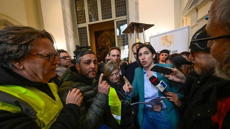 Centrosinistra in rivolta per il Board.Schlein: tenta di aggirare la nostra Costituzione