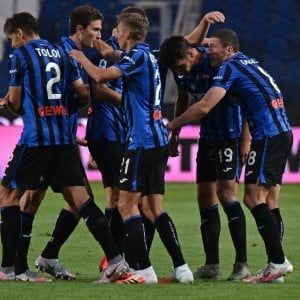 L'Atalanta va al massimo, Napoli battuto 2-0: è la settima vittoria di fila