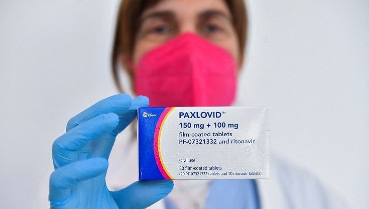 Biden di nuovo positivo: ecco perché il virus può tornare dopo l'uso dei farmaci