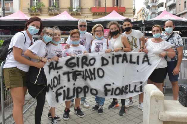 Giro d'Italia, la festa rosa di Palermo fra scirocco e passione