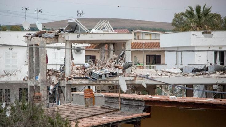 Esplosione a Piana del Sole: ipotesi fuga di gas in cucina